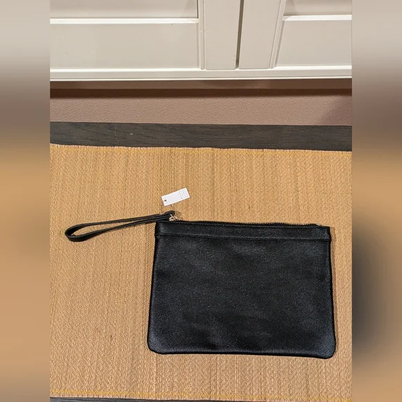 NWT White House Black Market Wristlet - Picture 4 of 7